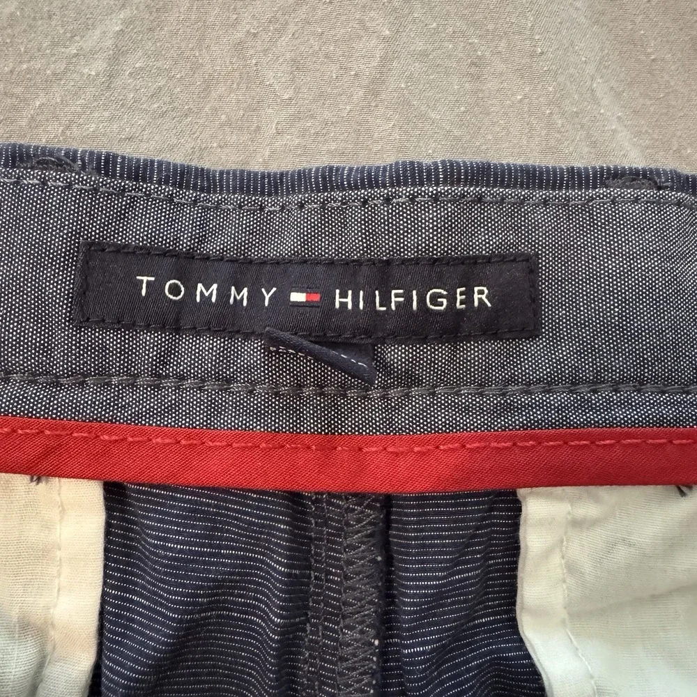 Tommy Hilfiger Chino Shorts Men's Size 34 Navy Blue Flat Front 100% Cotton - Picture 3 of 6